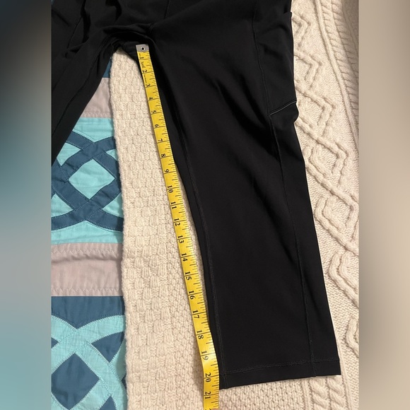 Lululemon Swift Speed high-rise crops - 21” - Picture 8 of 8